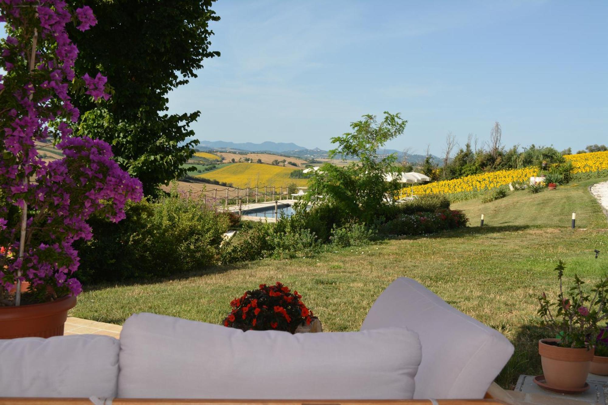 Vila Casale Dei Cinque Colli Ostra Exteriér fotografie